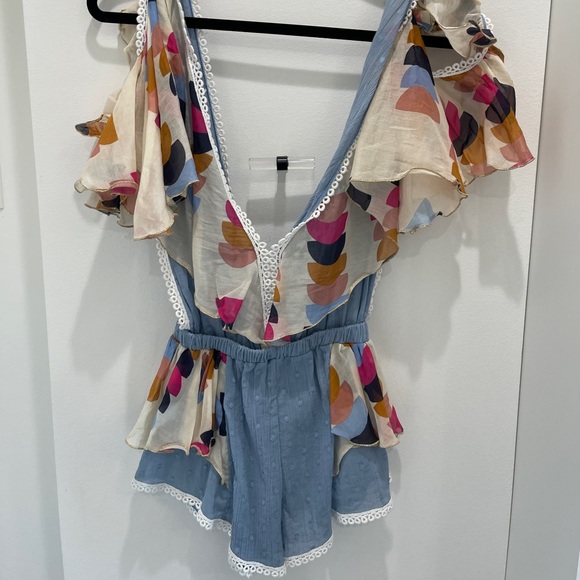 Romper with cotton silk detail and lace ruffle - perfect condition. - Picture 2 of 3